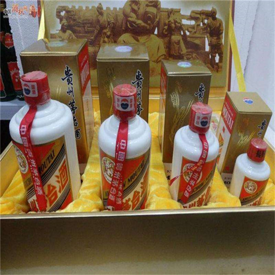 弋阳回收整箱茅台多少钱哪里回收(附近上门回收茅台酒）